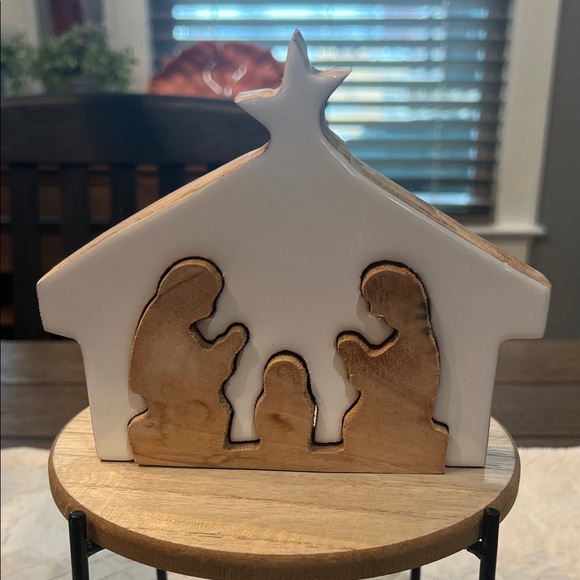 Source Unknown Other - Enamel and Wood 3D Nativity Scene Decor
